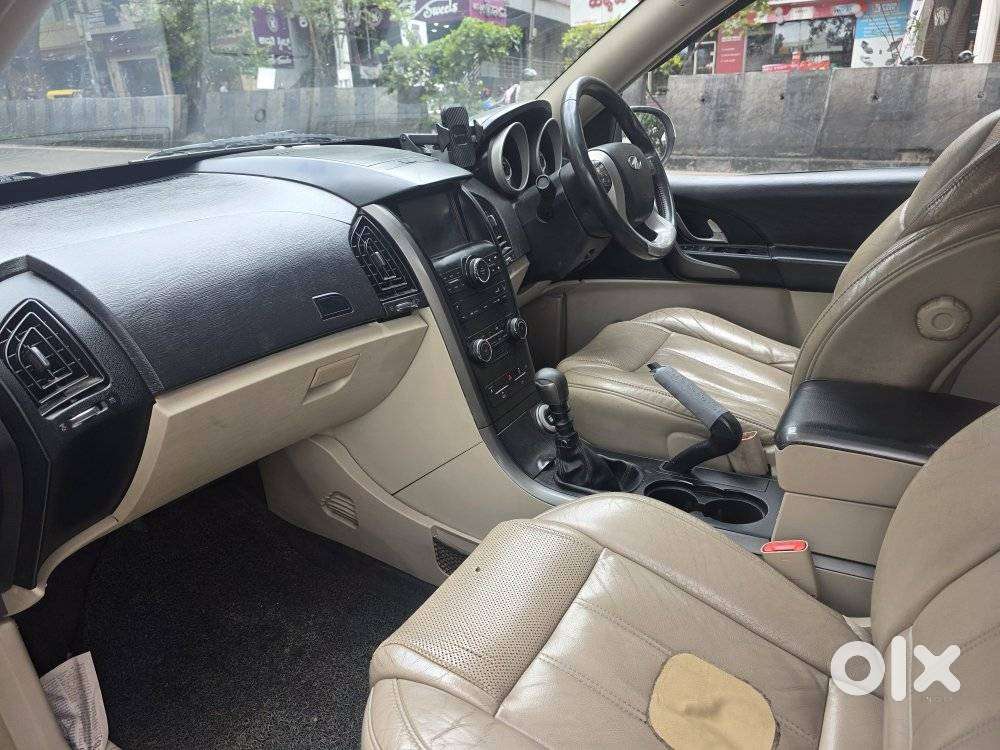 Mahindra XUV500 W10 2WD, 2016, Diesel