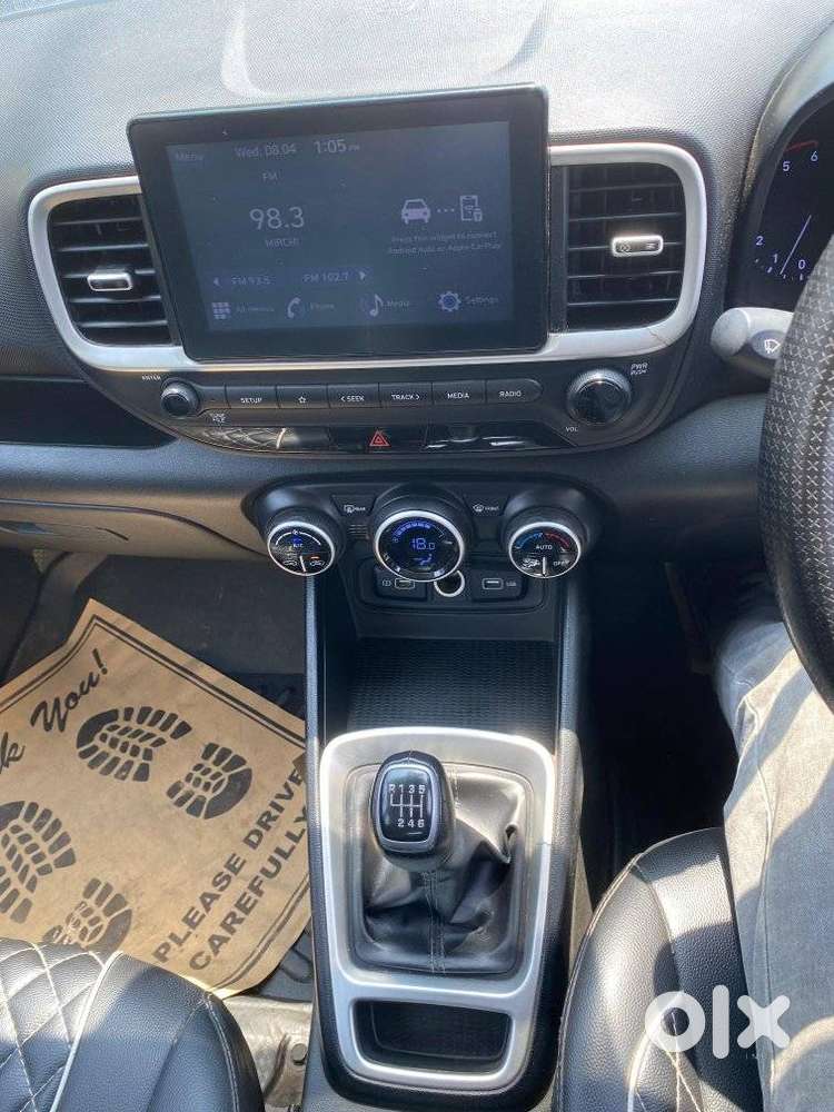 Hyundai Venue Sx (o) Mt 1.5 Diesel, 2021