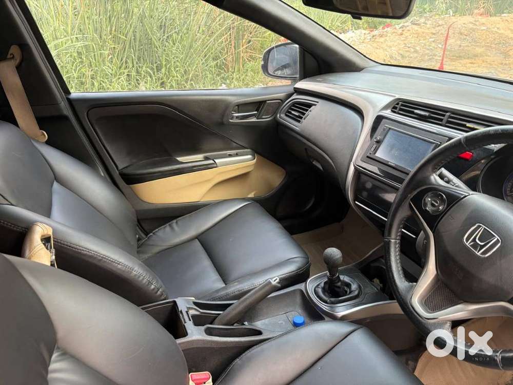 Honda City Vx 2015 Petrol,sunroof,interior Modified