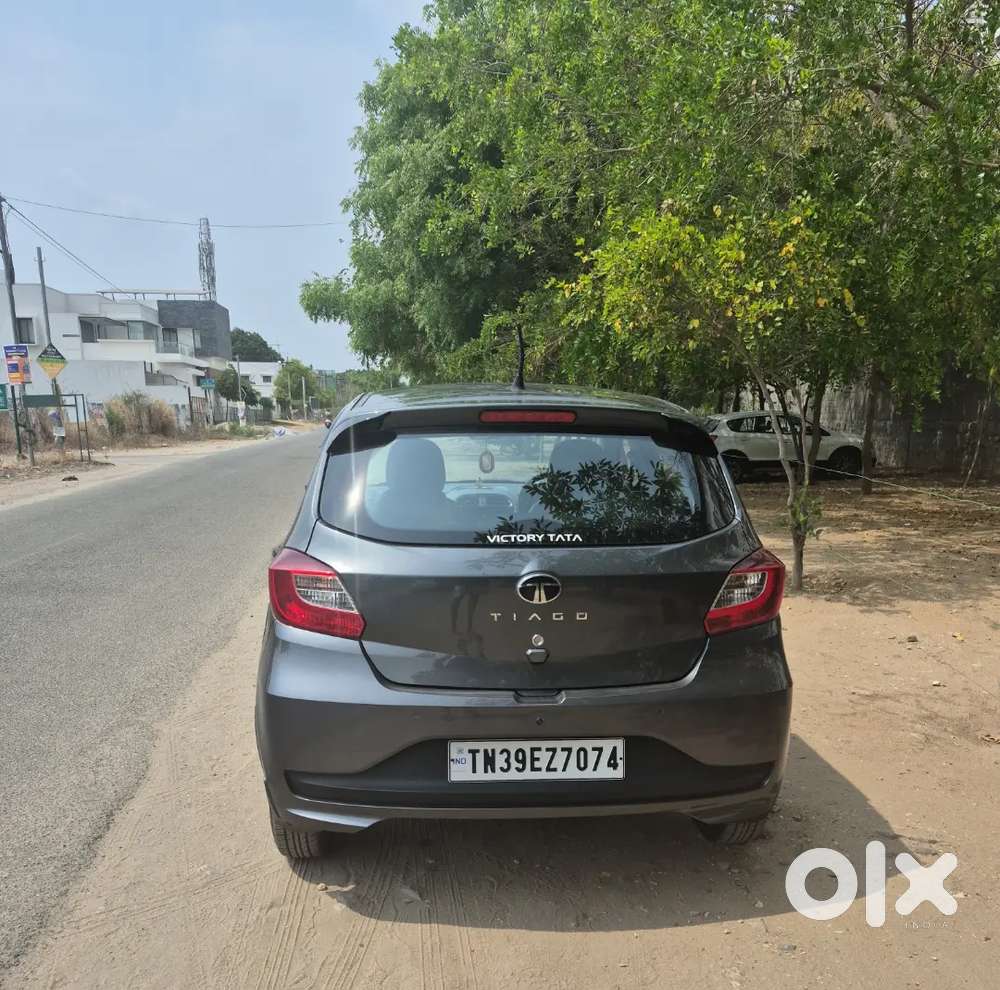 Tata Tiago Xe 2025 (mid Variant)