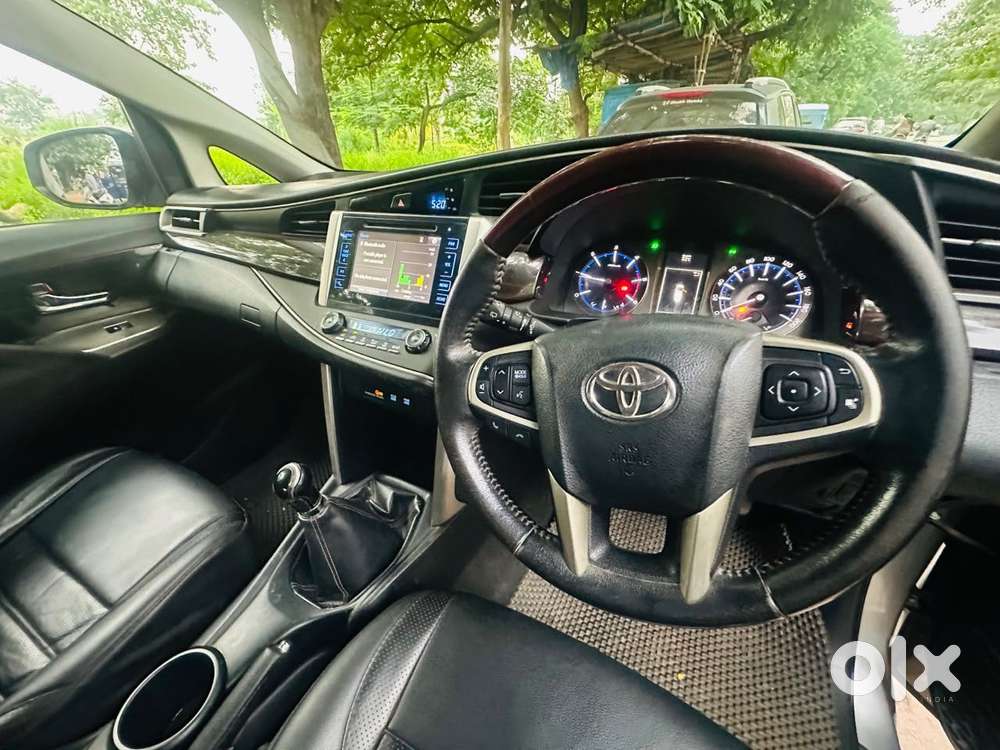 Toyota Innova 2.5 Vx 7 Seater Bs Iv, 2016, Diesel