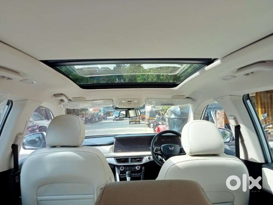 Mahindra Xuv700 2.2 Ax 7 Diesel At Luxury Pack Str, 2023, Diesel