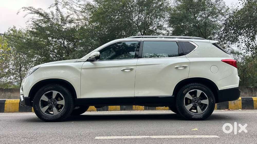 Mahindra Alturas G4 4wd At, 2019, Diesel