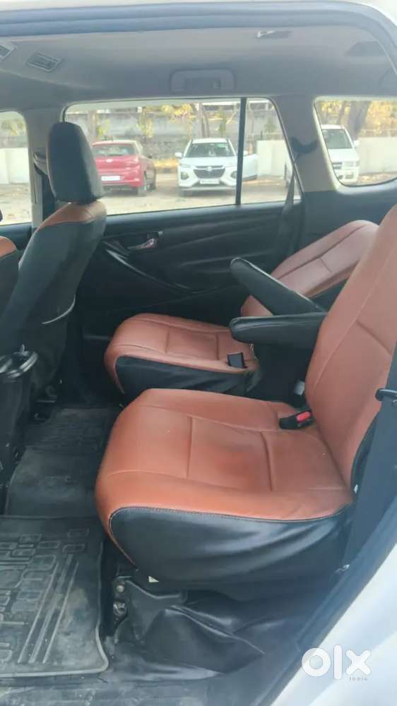 I Want Sell My Commercial Innova Crysta