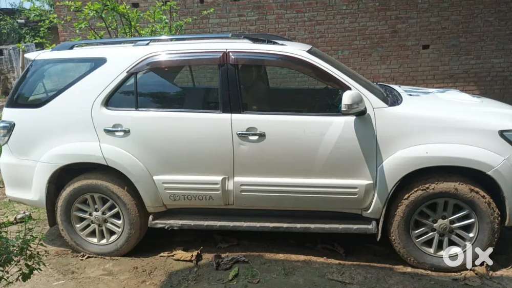 Toyota Fortuner 168000 Km Driven
