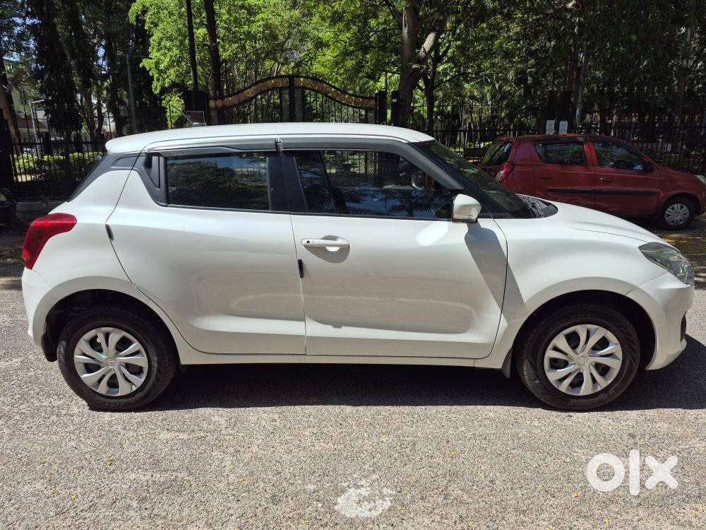 Maruti Suzuki Swift 1.2 Vxi (o), 2023, Petrol