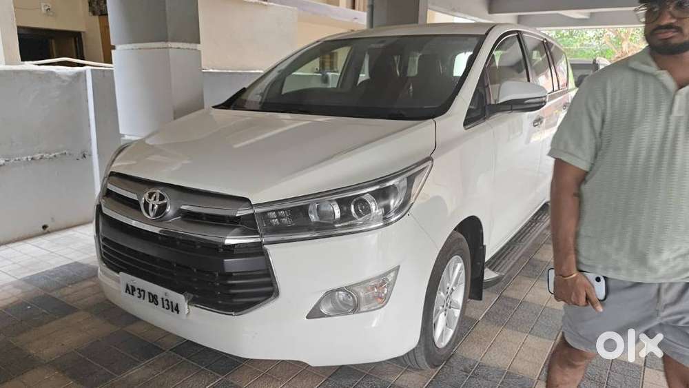 Toyota Innova Crysta 2.4 V, 2018, Diesel