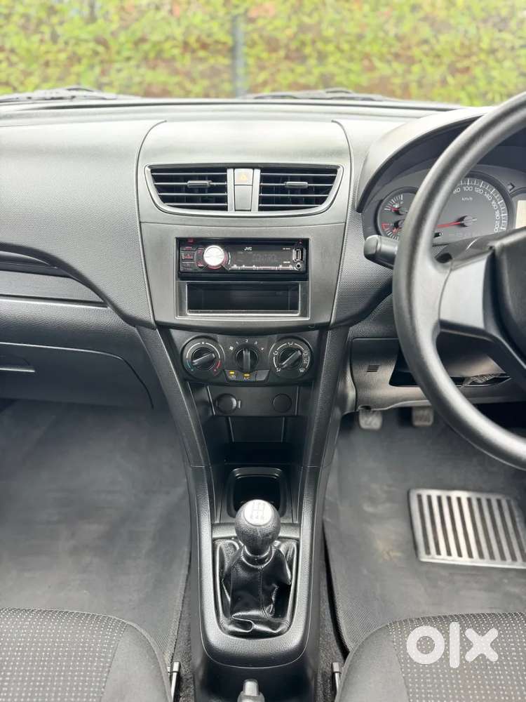 Maruti Suzuki Swift Vxi, 2013, Petrol