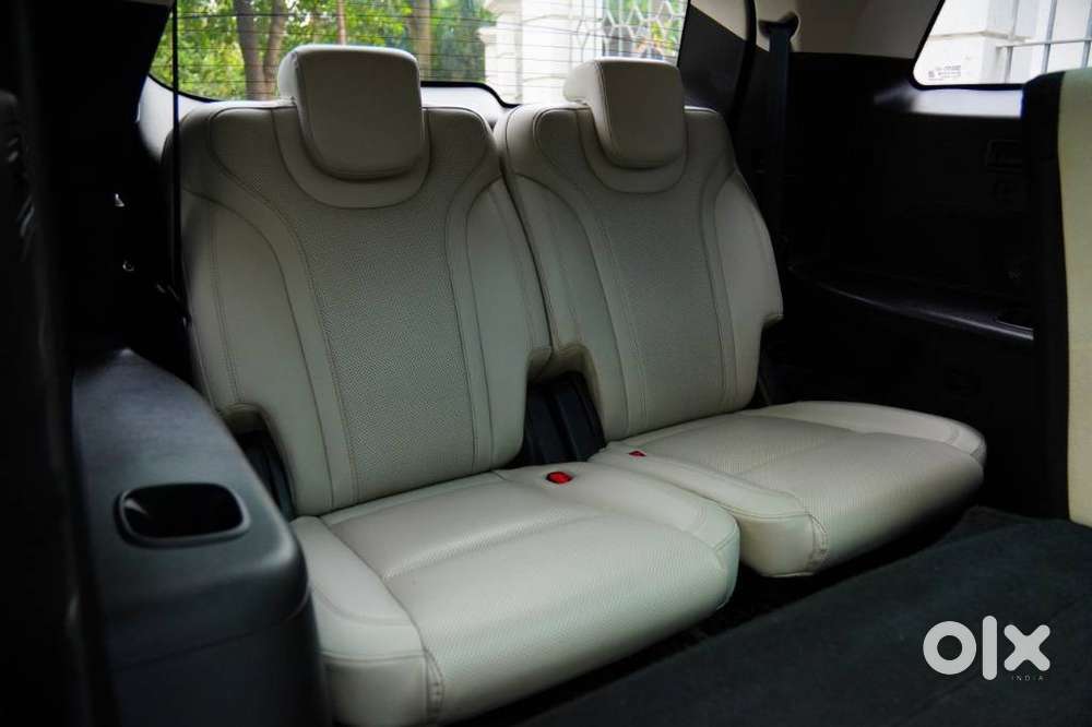 Mahindra Xuv700 2.2 Ax 7 Diesel Mt Luxury Pack Str, 2024, Diesel