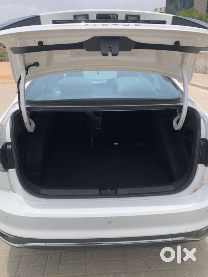 Volkswagen Virtus 1.0 Topline Tsi At, 2026, Petrol