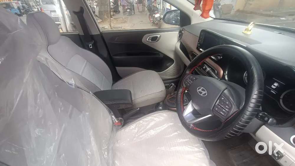 Hyundai Aura 2025 Sx Plus Amt With Cng On Paper