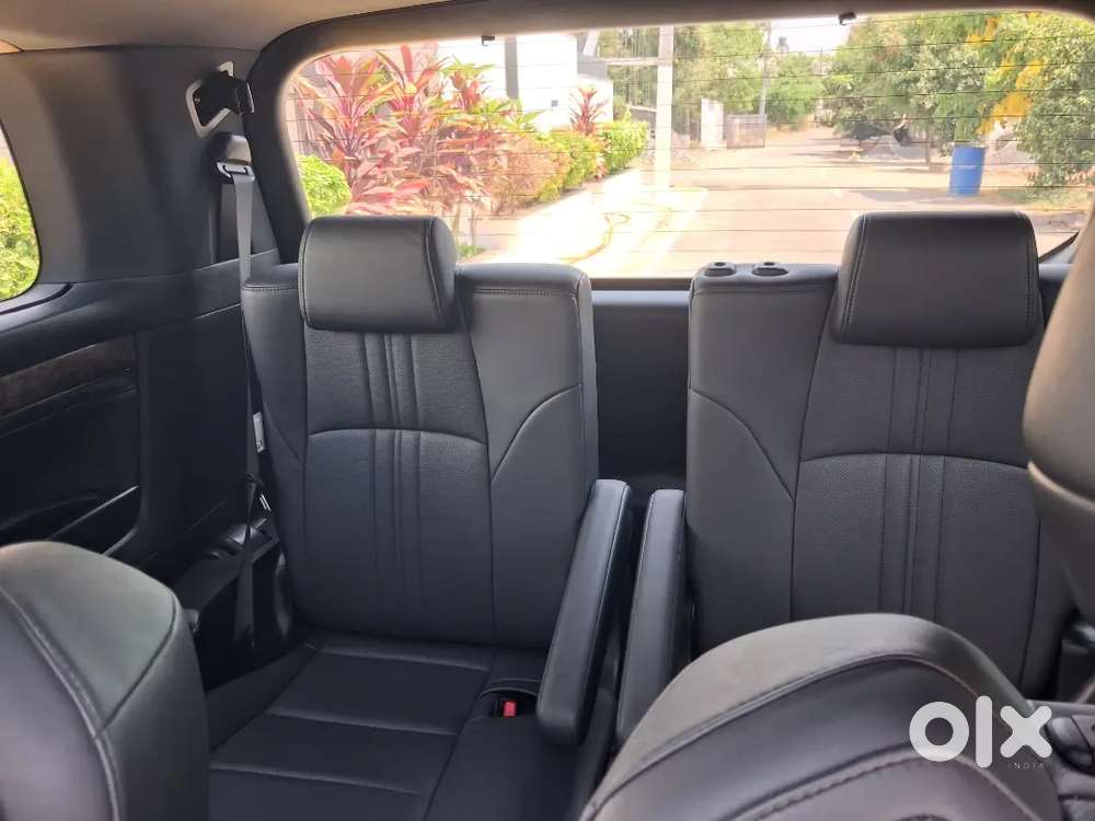 Vellfire Executive Lounge