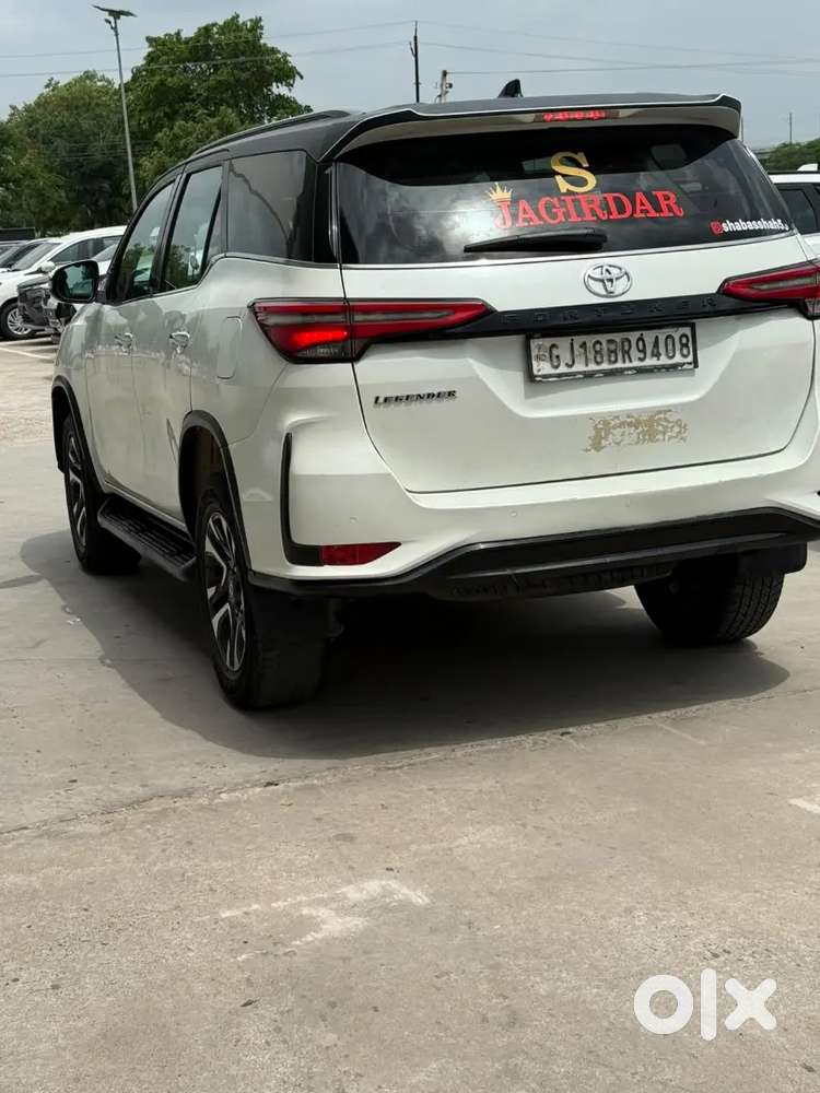 Toyota Fortuner Legender 2023