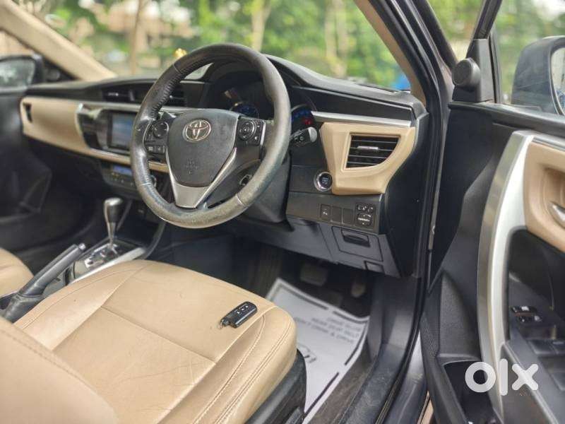 Toyota Corolla Altis 2013-2017 Vl At, 2016, Petrol