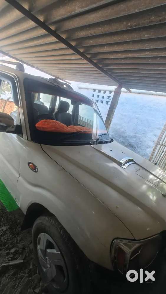Mahindra Scorpio M2 Di  2011 Diesel+5साल डेट बढ़ा है 2031 तक फिटनेस है