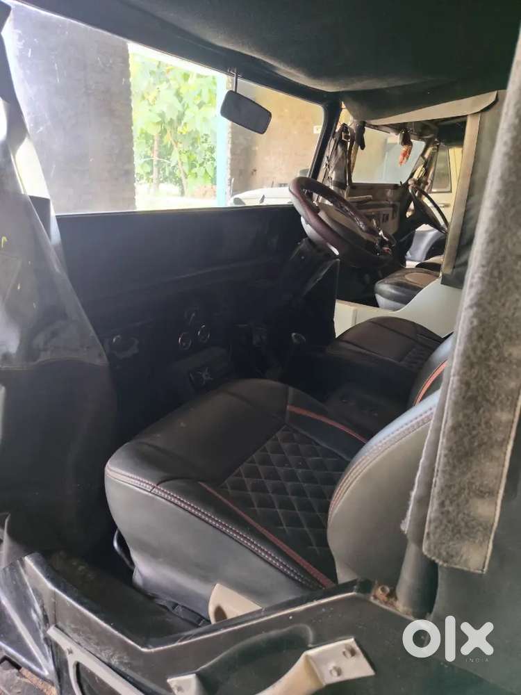 Mahindra Jeep Classic 1995
