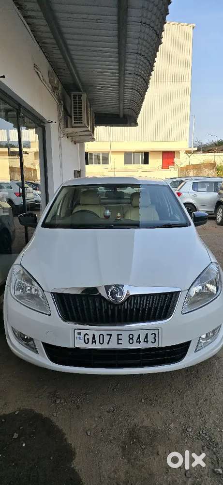 Skoda Rapid Elegance Mt 1.6 Mpi  White  Excellent Condition