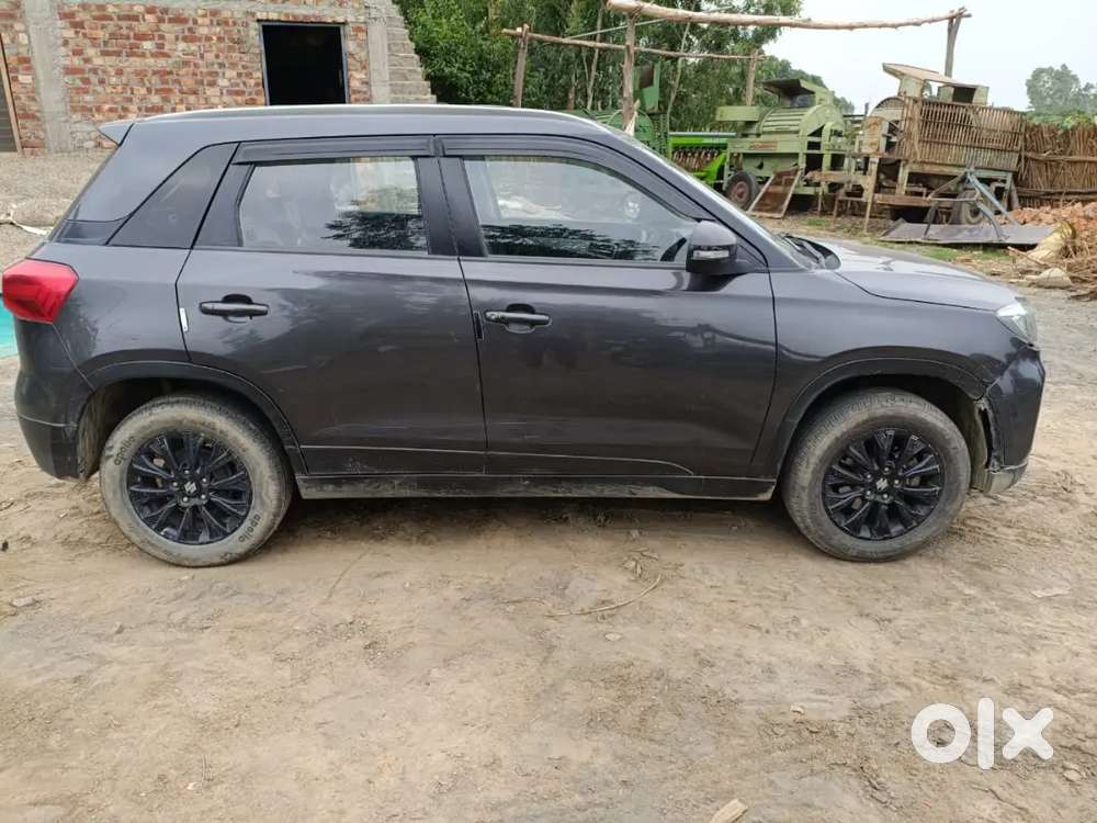 Brzza Petrol 1st Owner Top Model Very Good Condition Car