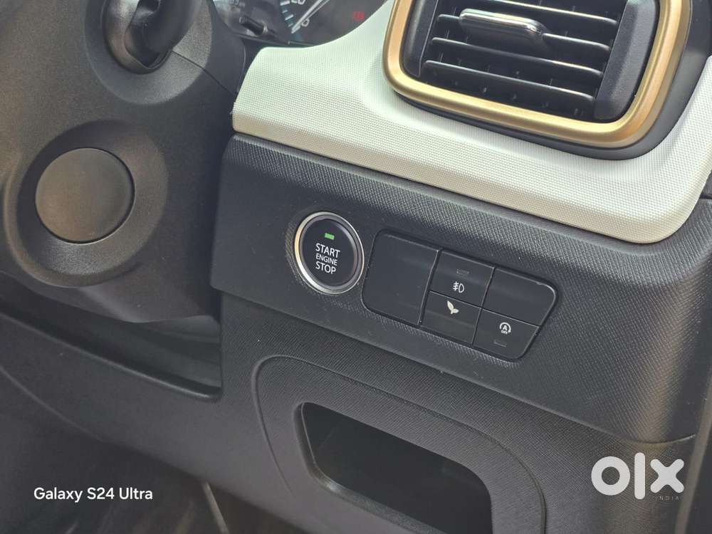 Tata Punch Accomplished, 2022, Petrol