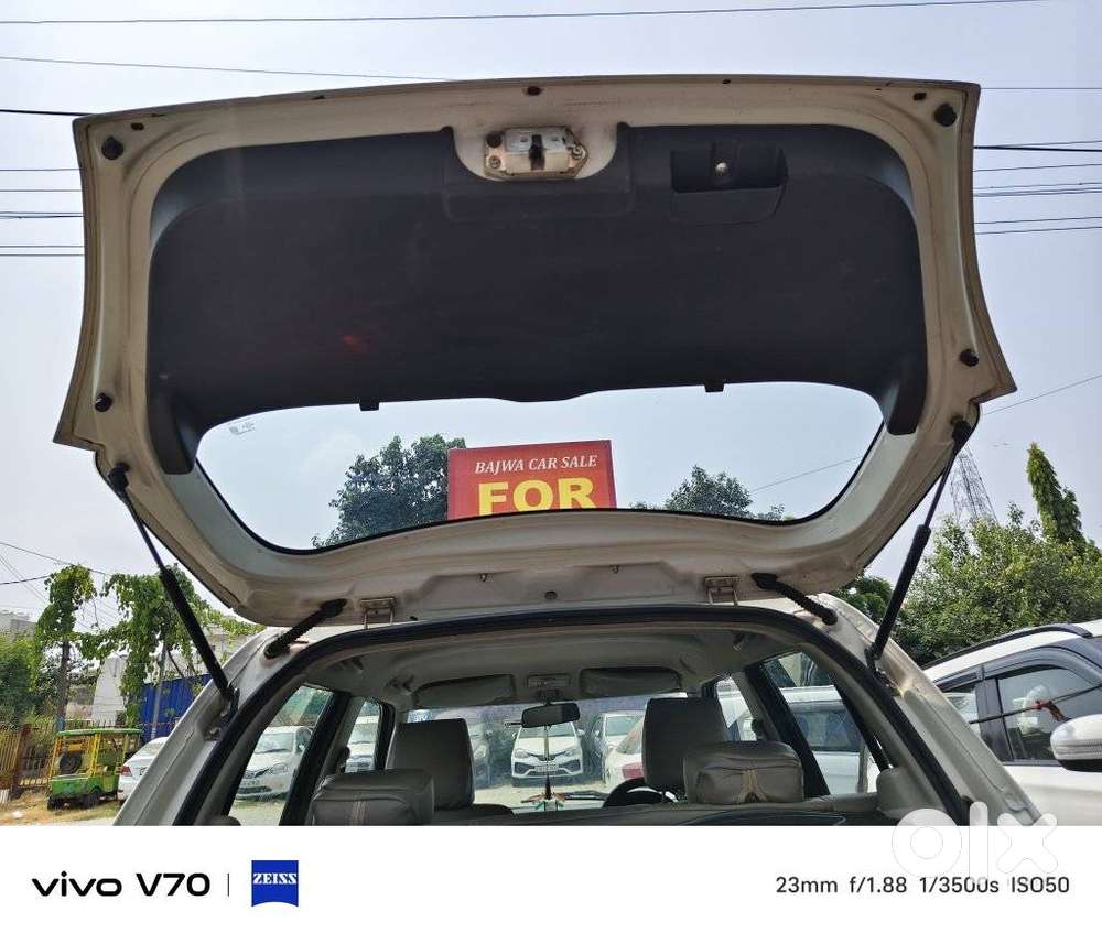 Maruti Suzuki Swift Vxi 1.2 Abs Bs-iv, 2011, Petrol