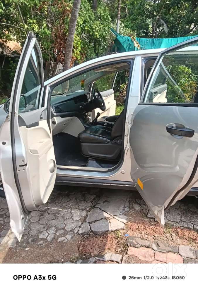 Mahindra Marazzo Diesel 2019