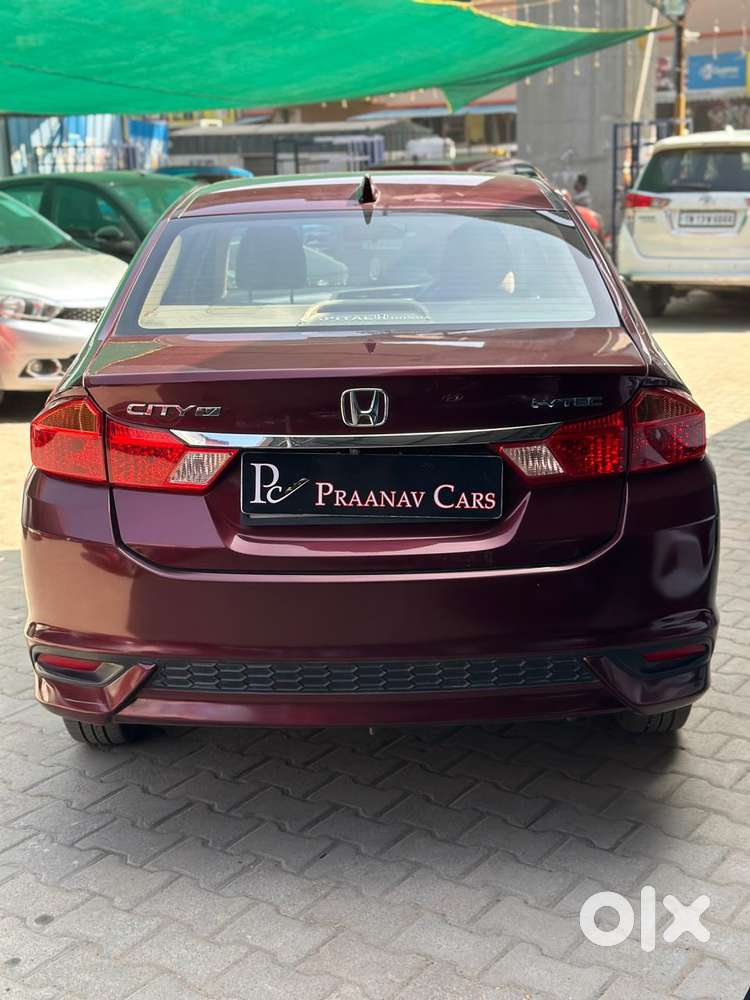 Honda City I-vtec V, 2018, Petrol