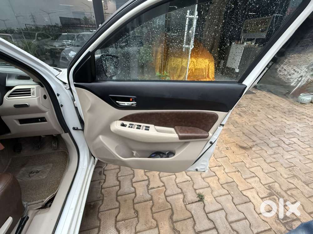 Maruti Suzuki Swift Dzire Vxi Optional, 2023, Petrol