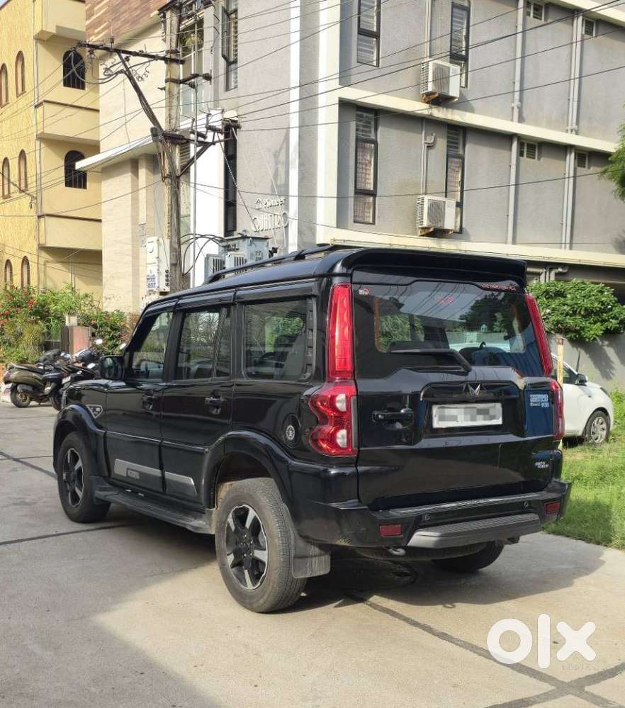 Mahindra Scorpio Classic 2.2 S 11 Mt 7 Cc, 2023, Diesel