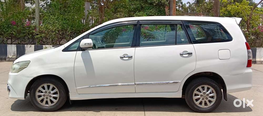 Toyota Innova 2.5 V 8 Str, 2014, Diesel