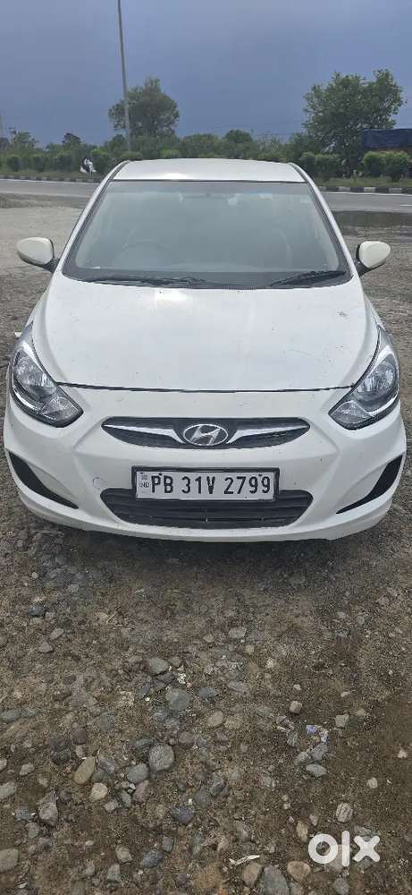 Hyundai Verna Diesel Manual 2011 Model