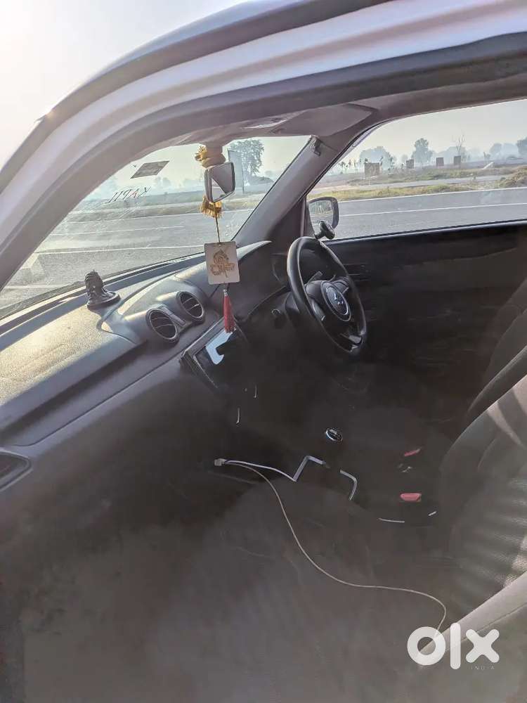 Maruti Suzuki Swift Lxi 2019