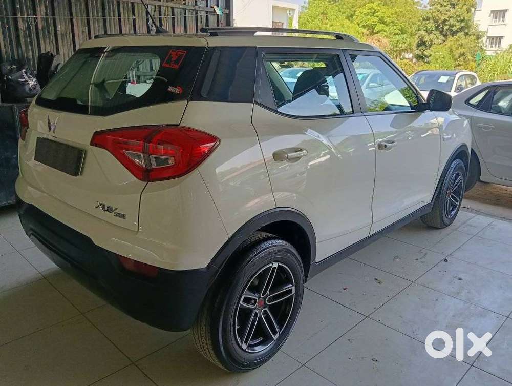 Mahindra Xuv300 W6 Diesel, 2023, Diesel