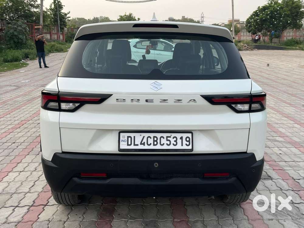 Maruti Suzuki Brezza 1.5 Lxi Smart Hybrid, 2023, Petrol