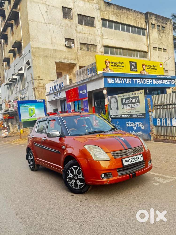 Maruti Suzuki Swift Vxi + Manual, 2006, Petrol