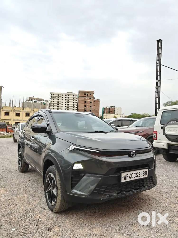 Tata Nexon 2024 Petrol Well Maintained