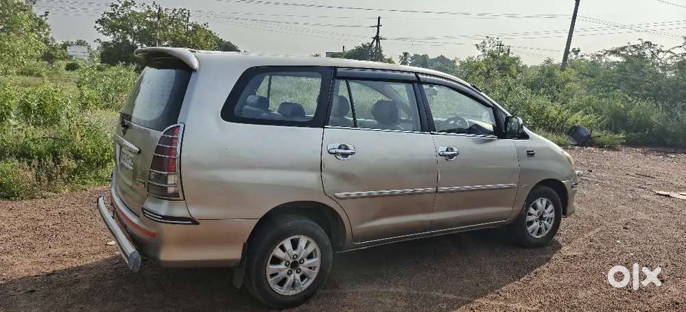 Toyota Innova 2.5 V Varsn 2009