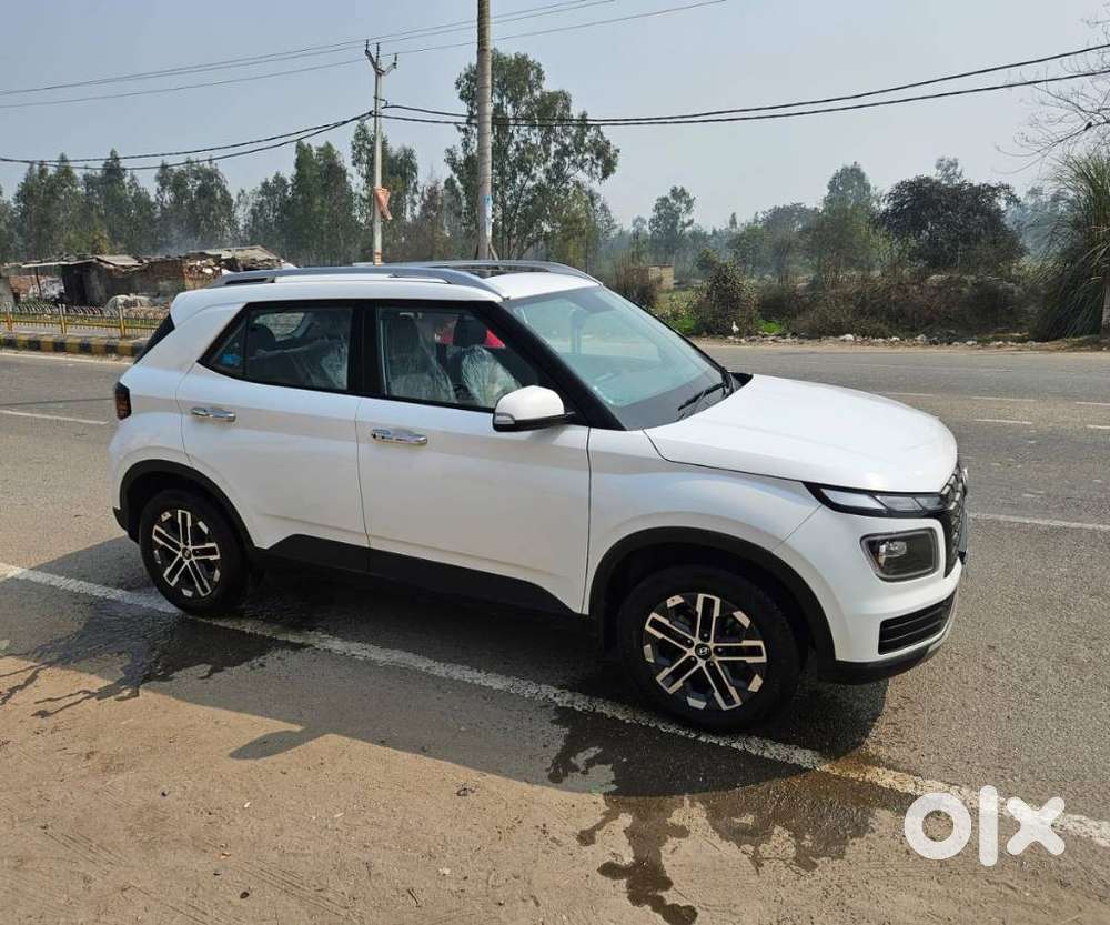 Hyundai Venue 1.5 Crdi Sx (o), 2022, Diesel