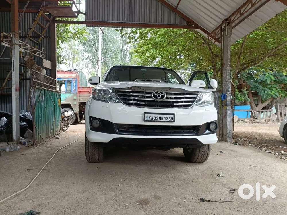 Toyota Fortuner 3.0 Diesel Manual 2012