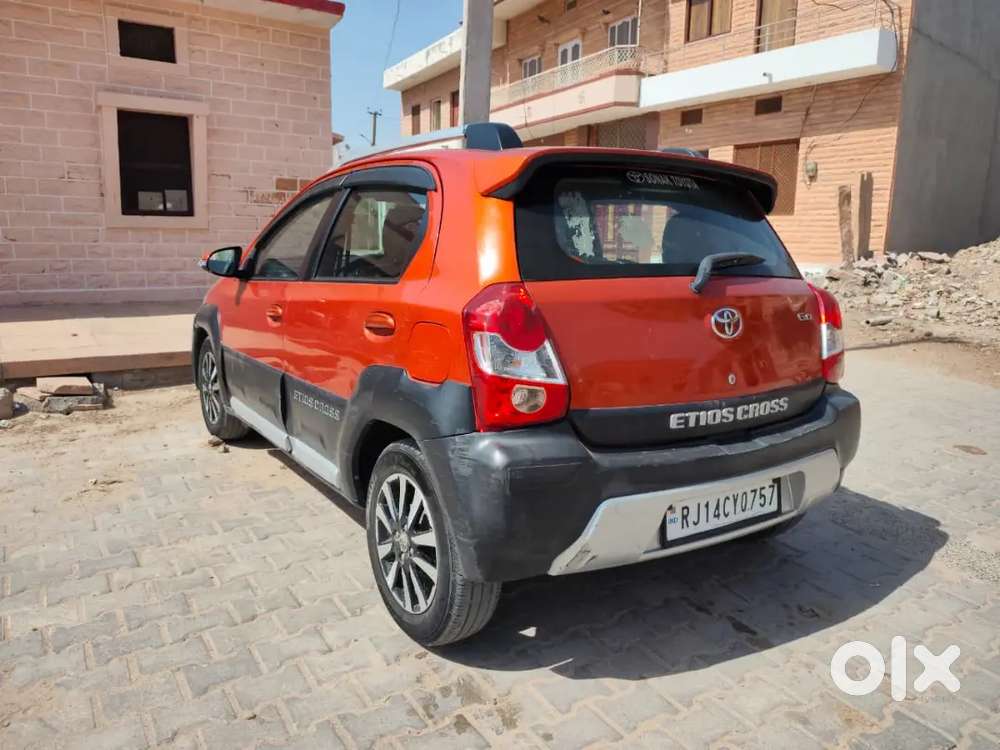 Toyota Etios Cross 2014 Diesel 165000 Km Driven