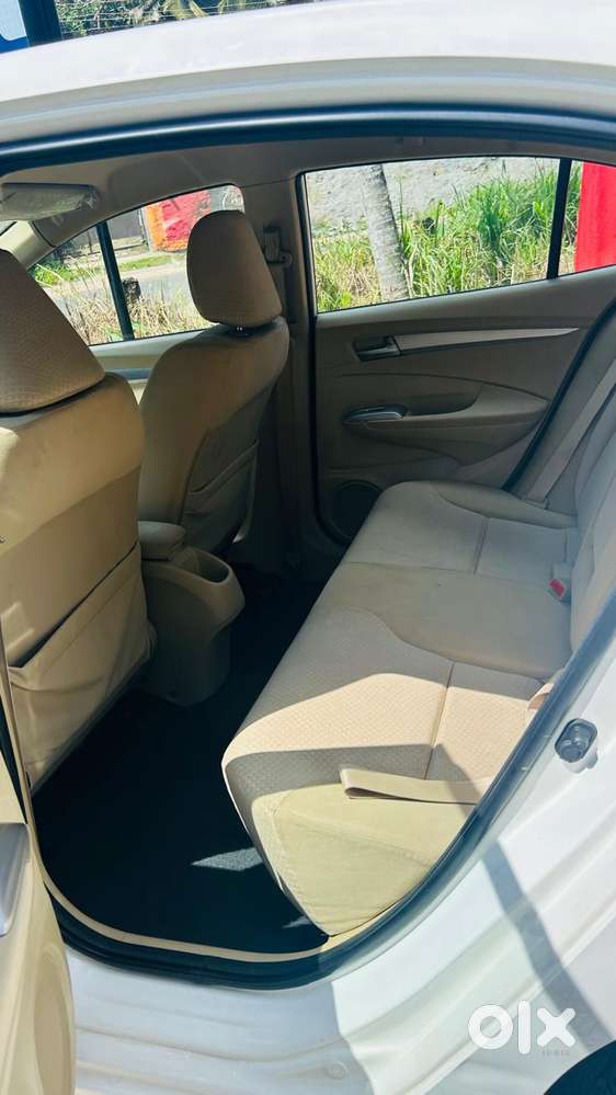 Honda City V At Exclusive, 2011, Petrol