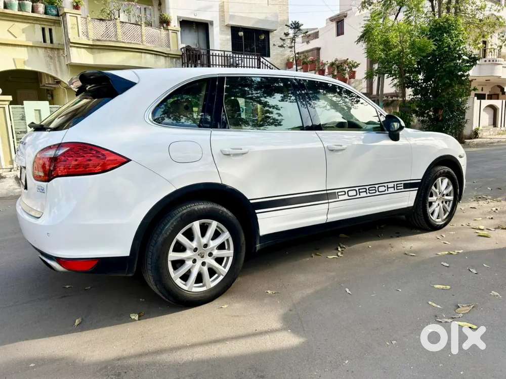 Porsche Cayenne 2013 Diesel 85000 Km Driven