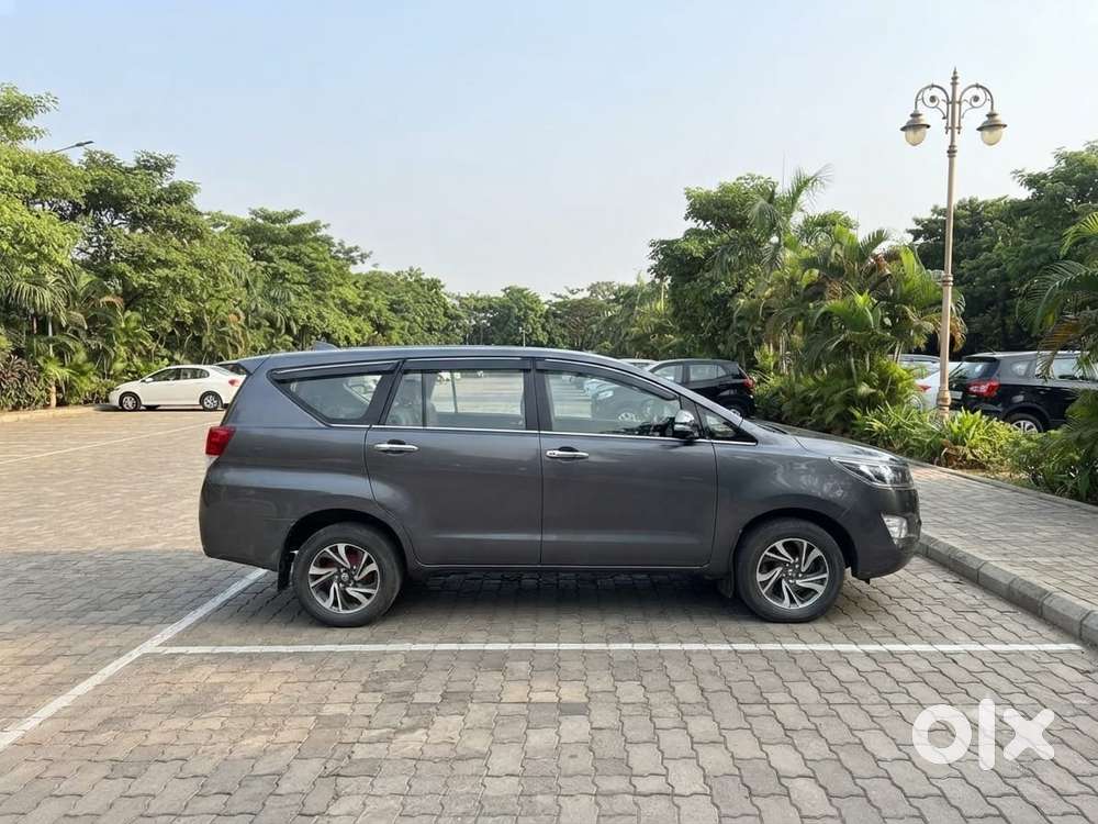 Toyota Innova Crysta 2.4 Gx Limited Edition 8 Str, 2021, Diesel