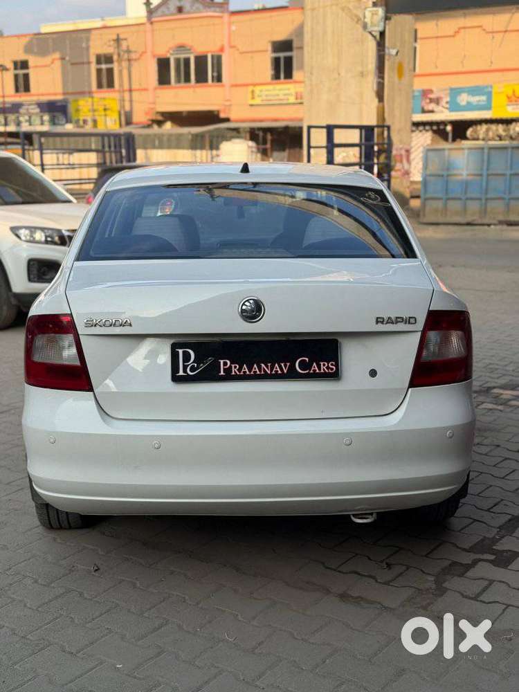 Skoda Rapid 1.5 Tdi At Ambition, 2015, Diesel