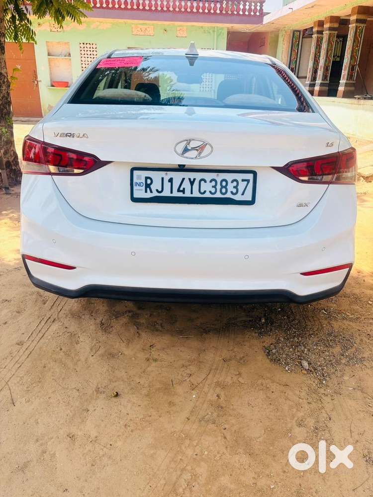 Hyundai Verna Petrol 2018