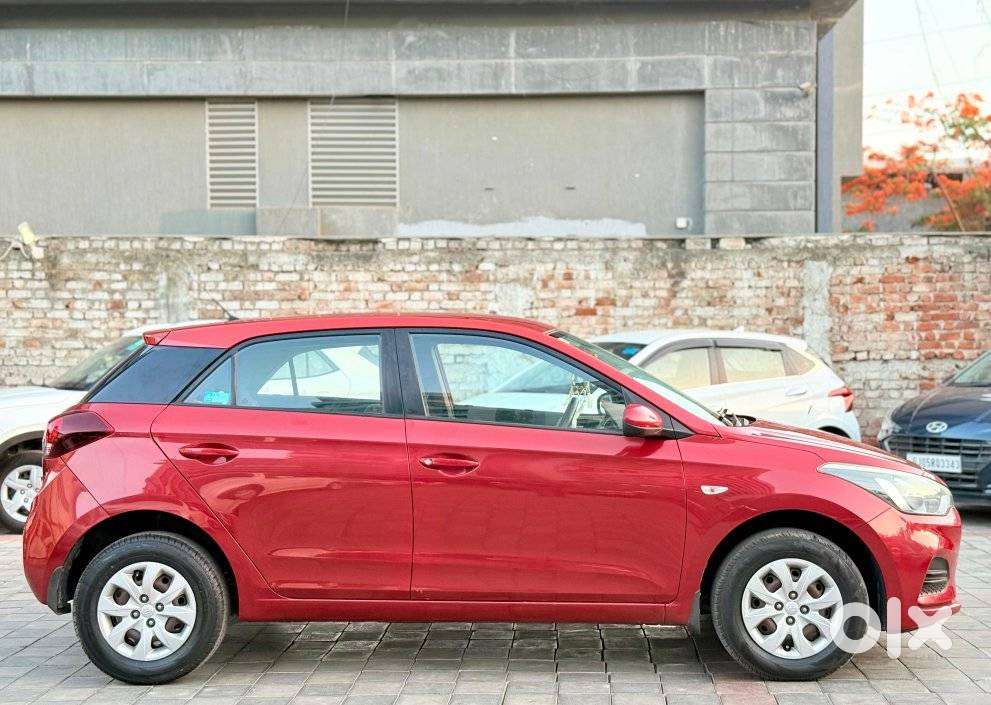 Hyundai Elite I20 [2018-2020] 1.2 Magna Executive Cvt, 2018, Petrol