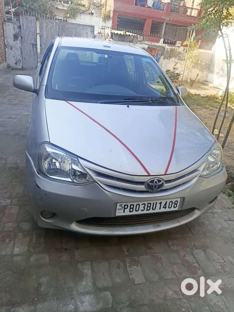 Toyota Etios Liva 2012 Petrol Well Maintained