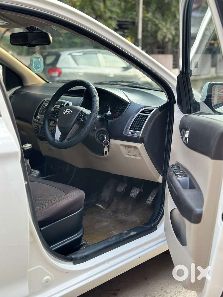 Hyundai I20 1.2 Sportz Option, 2012, Diesel
