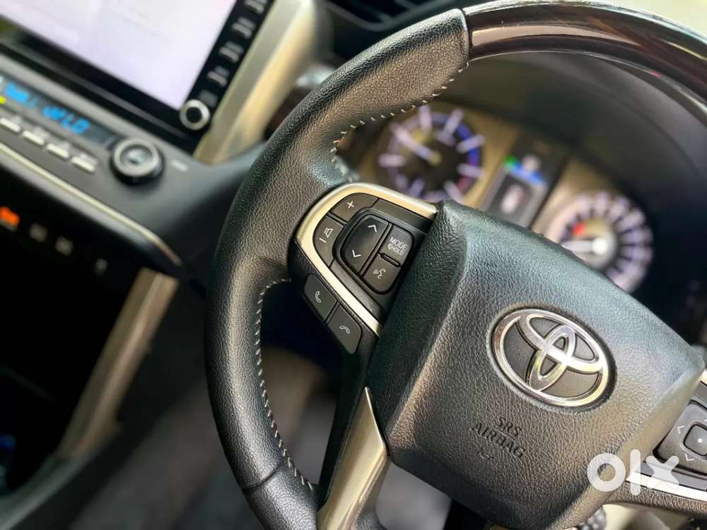 Toyota Innova Crysta [2020-ongoing] 2.4 Zx At 7 Str, 2022, Diesel