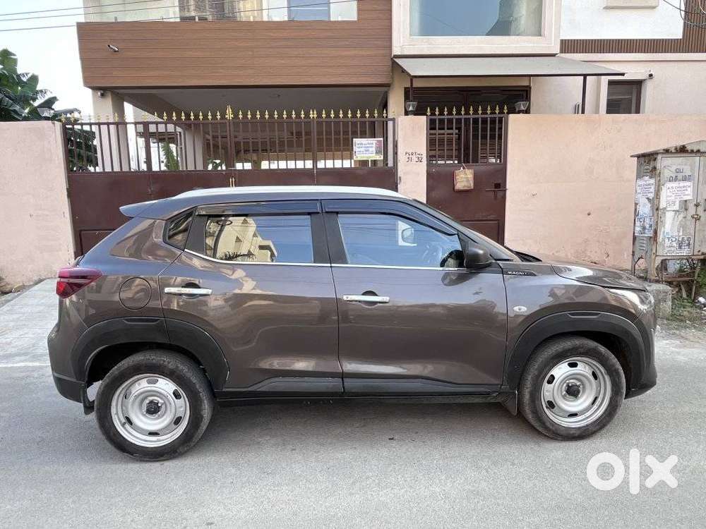 Nissan Magnite, 2022, Petrol