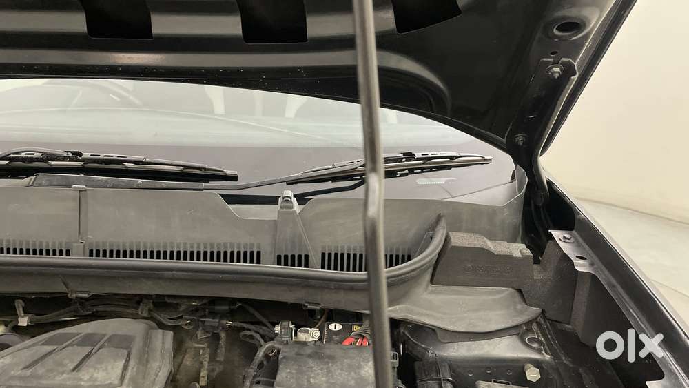 Volkswagen Taigun Topline 1.0 Tsi At (electric Seats), 2024, Petrol